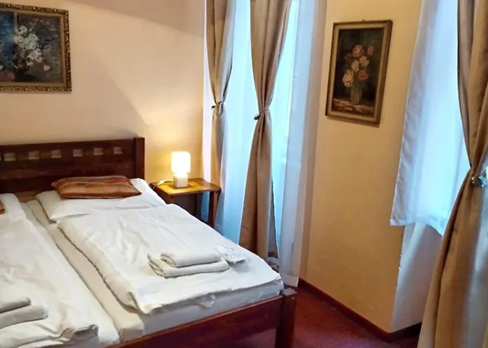 Delux Kolonada
